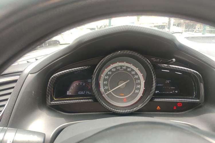 Used Mazda 3 Axela 2014 Sedan 1.5L Manual Comfort Model Instrument Cluster
