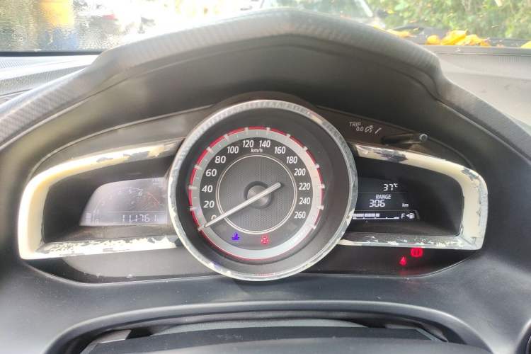 Used Mazda 3 Axela 2014 Sedan 1.5L Manual Comfort Model Instrument Cluster