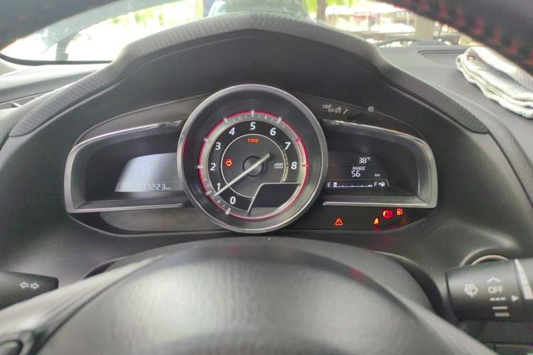 Used Mazda 3 Axela 2014 Sedan 2.0L Automatic Flagship Model Instrument Cluster