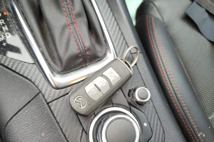 Used Mazda 3 Axela 2014 Sedan 2.0L Automatic Sport Model Interior 1