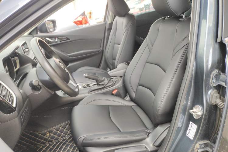 Used Mazda 3 Axela 2014 Sedan 1.5L Automatic Comfort Model Left Front Seat