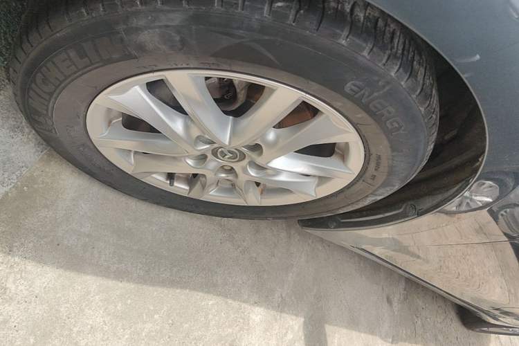 Used Mazda 3 Axela 2014 Sedan 1.5L Manual Comfort Model Left Front Wheel Hub