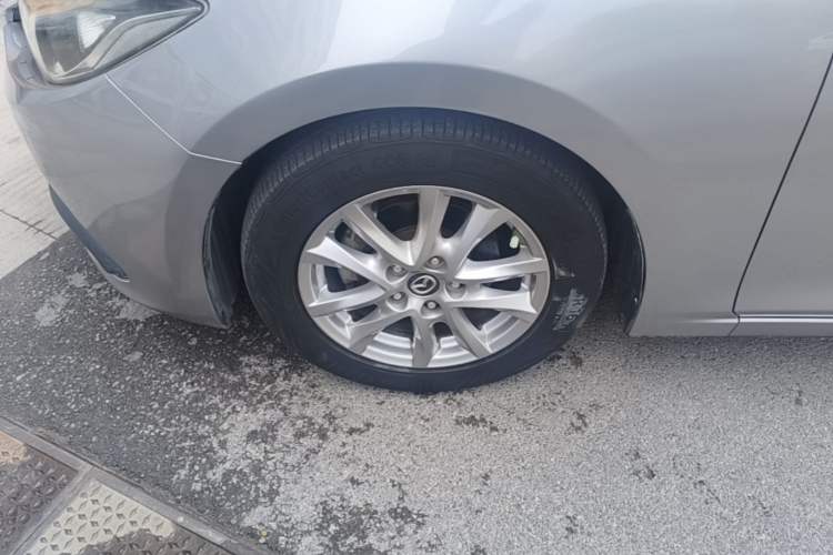 Used Mazda 3 Axela 2014 Sedan 1.5L Manual Comfort Model Left Front Wheel Hub