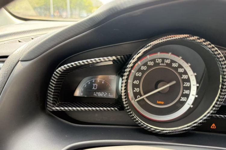 Used Mazda 3 Axela 2014 Hatchback 1.5L Automatic Luxury Model Odometer Close Up