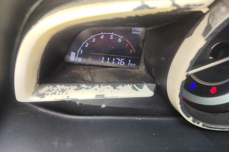 Used Mazda 3 Axela 2014 Sedan 1.5L Manual Comfort Model Odometer Close Up