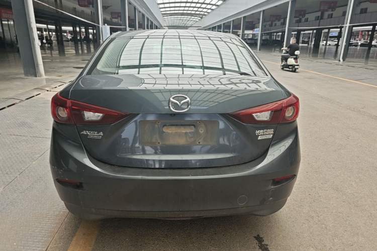 Used Mazda 3 Axela 2014 Sedan 1.5L Manual Comfort Model Rear