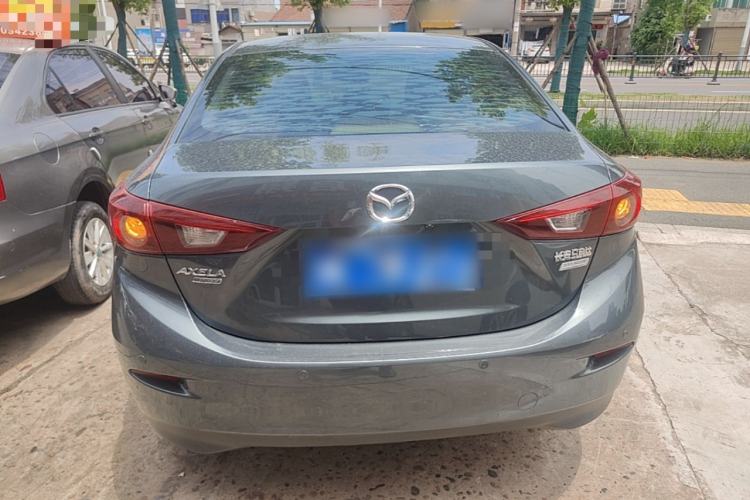 Used Mazda 3 Axela 2014 Sedan 1.5L Manual Comfort Model Rear