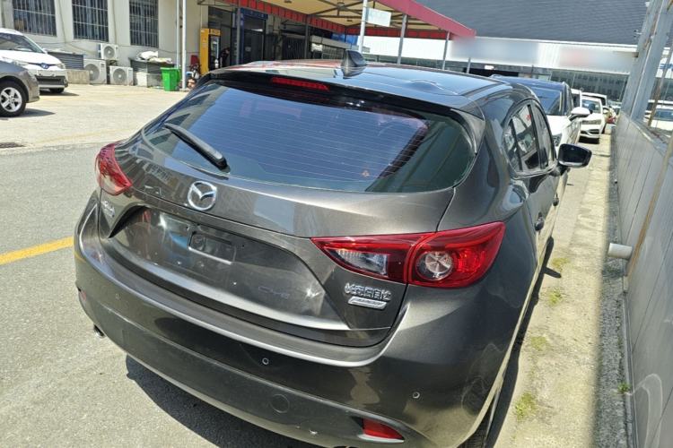 Used Mazda 3 Axela 2014 Hatchback 2.0L Automatic Flagship Model Rear Right 45 Deg
