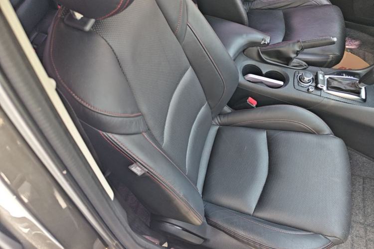 Used Mazda 3 Axela 2014 Hatchback 2.0L Automatic Flagship Model Right Front Seat