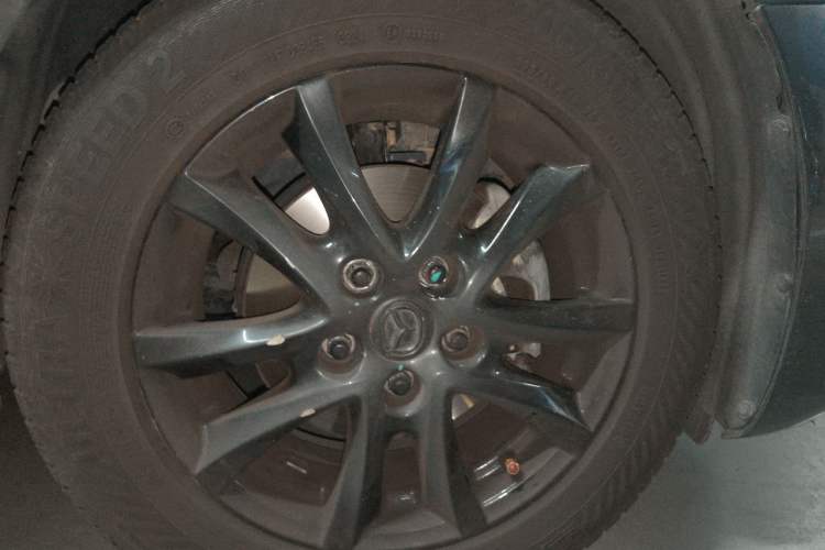 Used Mazda 3 Axela 2014 Sedan 1.5L Automatic Luxury Model Right Front Wheel Hub
