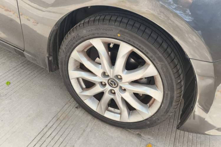 Used Mazda 3 Axela 2014 Sedan 2.0L Automatic Sport Model Right Front Wheel Hub