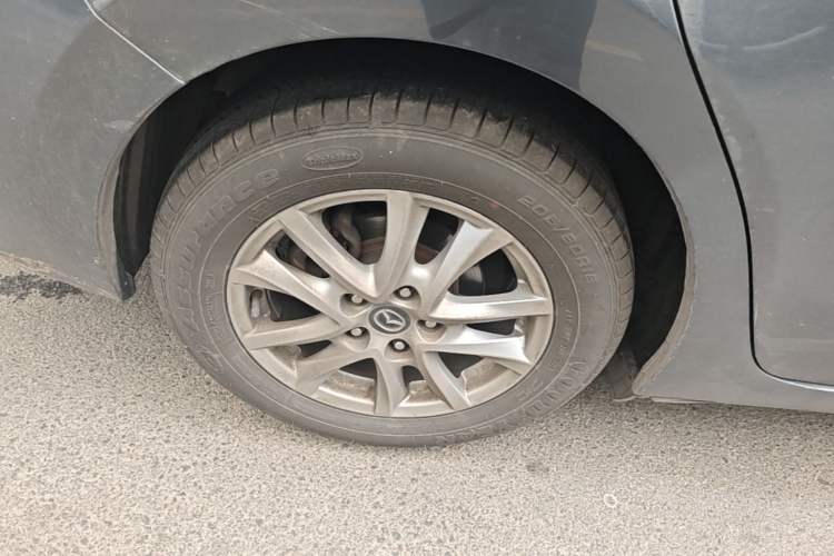 Used Mazda 3 Axela 2014 Sedan 1.5L Manual Comfort Model Right Rear Wheel Hub