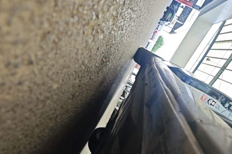 Used Mazda 3 Axela 2014 Sedan 1.5L Manual Comfort Model Right Side Sill