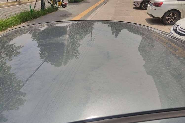 Used Mazda 3 Axela 2014 Sedan 1.5L Manual Comfort Model Roof