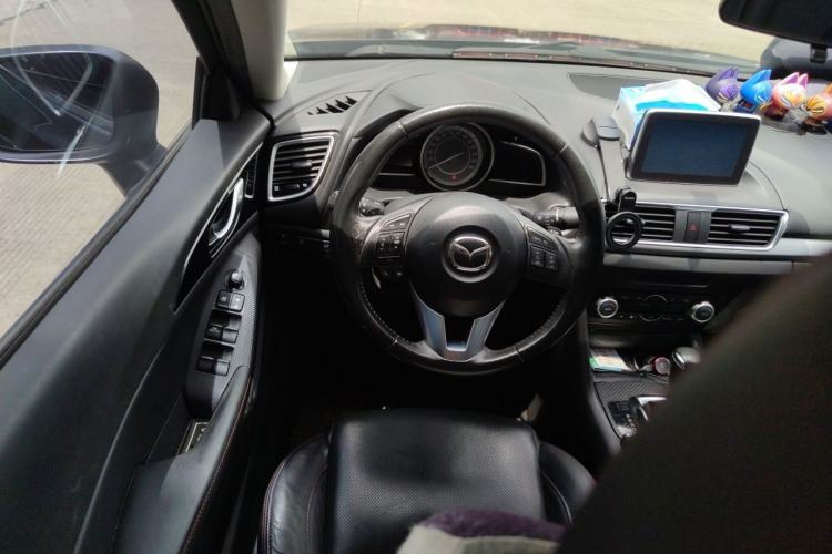 Used Mazda 3 Axela 2014 Sedan 2.0L Automatic Sport Model Steering Wheel