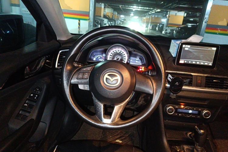 Used Mazda 3 Axela 2014 Sedan 1.5L Automatic Luxury Model Steering Wheel