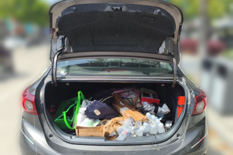 Used Mazda 3 Axela 2014 Sedan 2.0L Automatic Sport Model Trunk