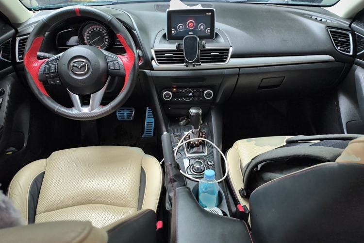 Used Mazda 3 Axela 2014 Sedan 2.0L Automatic Sport Model Center Console