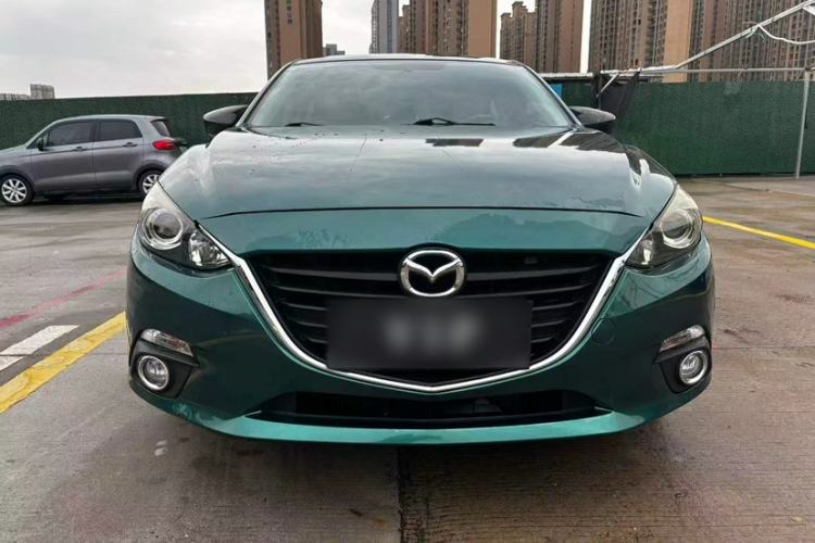 Used Mazda 3 Axela 2014 Sedan 2.0L Automatic Sport Model Exterior 4