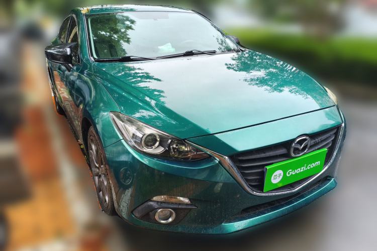 Used Mazda 3 Axela 2014 Sedan 2.0L Automatic Sport Model Front Right 45 Deg