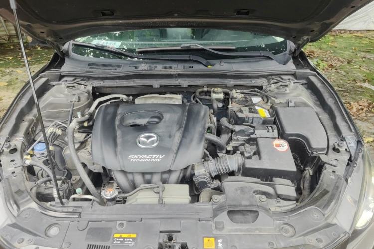 Used Mazda 3 Axela 2014 Sedan 1.5L Manual Comfort Model Engine Bay