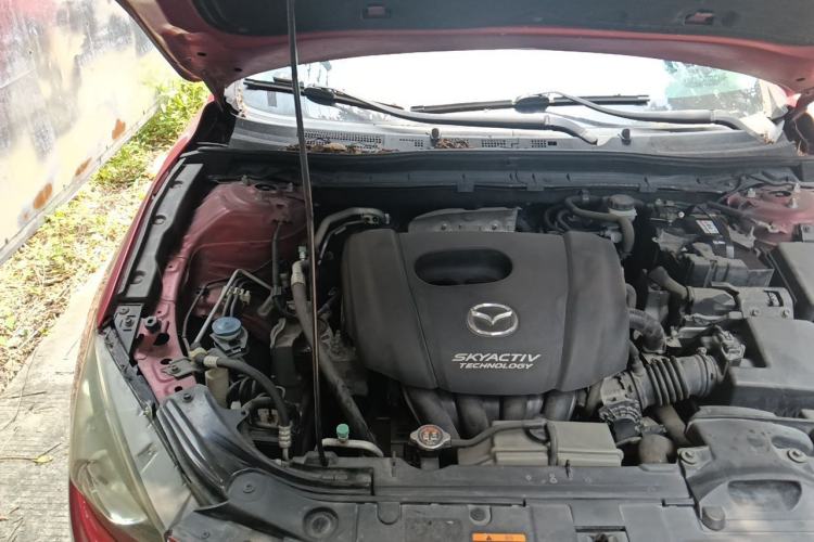 Used Mazda 3 Axela 2014 Sedan 1.5L Automatic Comfort Model Engine Bay Right