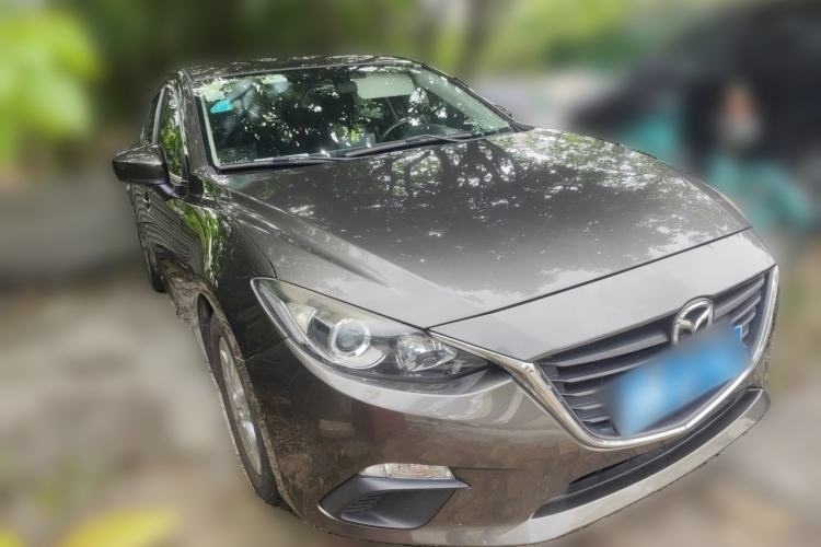 Used Mazda 3 Axela 2014 Sedan 1.5L Manual Comfort Model Front Right 45 Deg