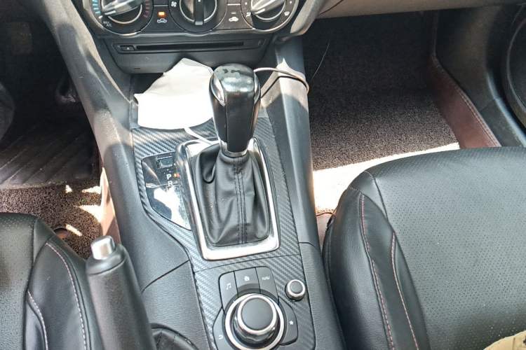 Used Mazda 3 Axela 2014 Sedan 1.5L Automatic Comfort Model Gear Lever