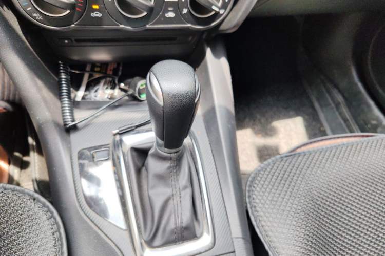 Used Mazda 3 Axela 2014 Sedan 1.5L Automatic Comfort Model Gear Lever