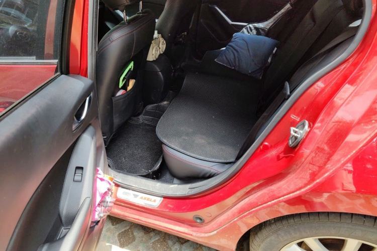 Used Mazda 3 Axela 2014 Sedan 1.5L Automatic Comfort Model Left Rear Seat