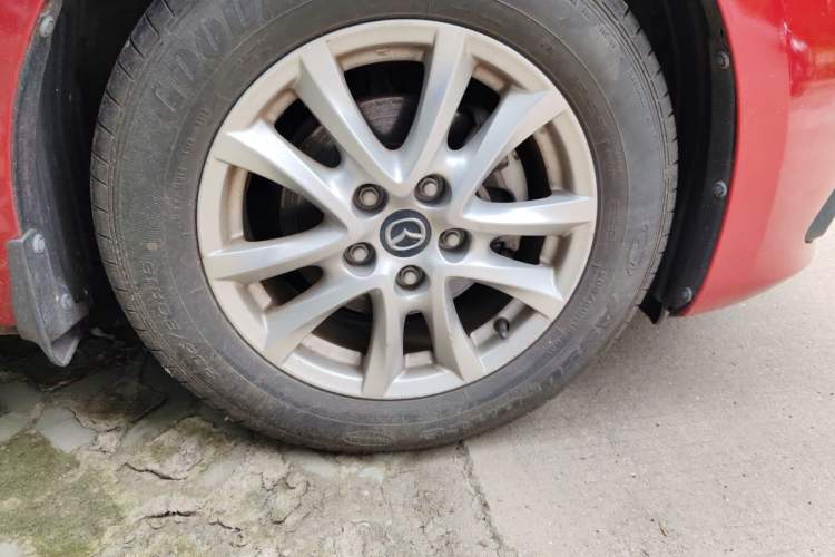 Used Mazda 3 Axela 2014 Sedan 1.5L Automatic Comfort Model Right Front Wheel Hub