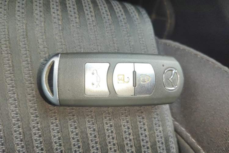 Used Mazda 3 Axela 2014 Sedan 1.5L Manual Comfort Model Vehicle Key