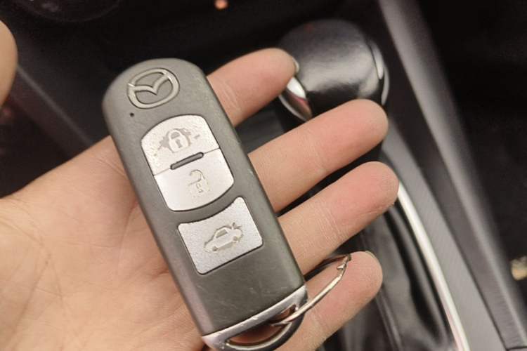 Used Mazda 3 Axela 2014 Sedan 1.5L Automatic Comfort Model Vehicle Key