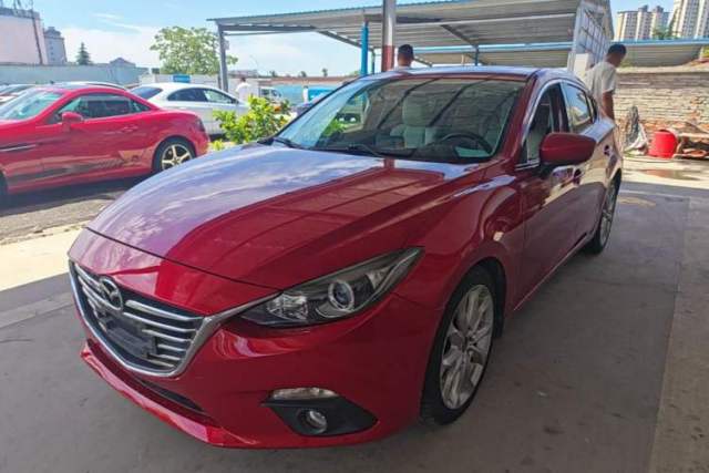 Used Mazda 3 Axela 2014 Sedan 2.0L Automatic Sport Model
