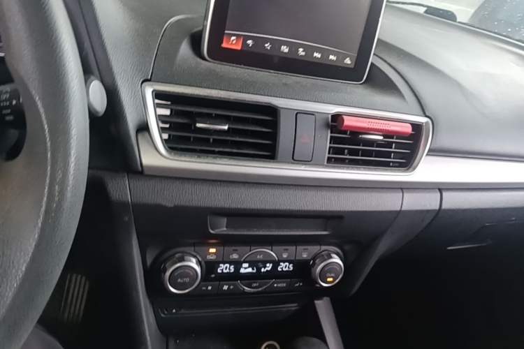 Used Mazda 3 Axela 2014 Sedan 1.5L Automatic Luxury Model Audio And AC Panel