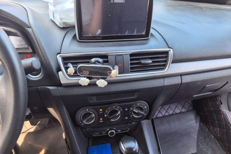 Used Mazda 3 Axela 2014 Sedan 1.5L Automatic Comfort Model Audio And AC Panel