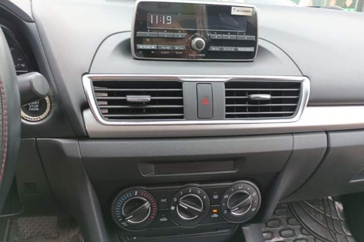 Used Mazda 3 Axela 2014 Sedan 1.5L Automatic Comfort Model Audio And AC Panel