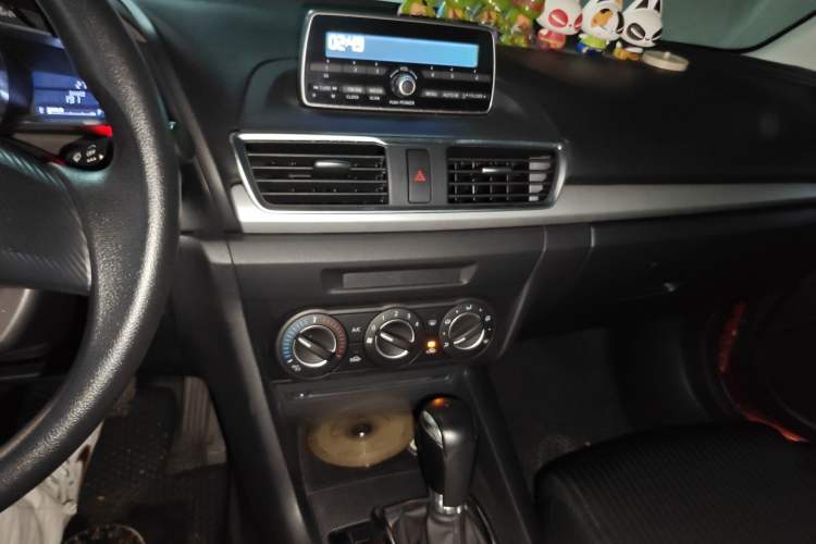 Used Mazda 3 Axela 2014 Sedan 1.5L Automatic Comfort Model Audio And AC Panel