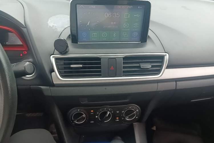 Used Mazda 3 Axela 2014 Sedan 1.5L Automatic Comfort Model Audio And AC Panel
