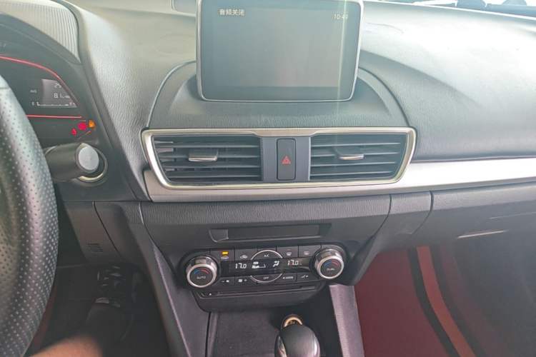 Used Mazda 3 Axela 2014 Sedan 2.0L Automatic Sport Model Audio And AC Panel