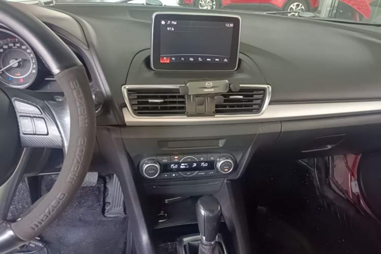 Used Mazda 3 Axela 2014 Sedan 2.0L Automatic Sport Model Audio And AC Panel