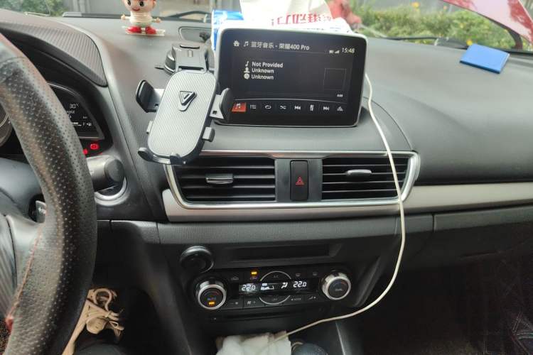 Used Mazda 3 Axela 2014 Hatchback 2.0L Automatic Sport Model Audio And AC Panel
