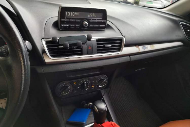 Used Mazda 3 Axela 2014 Sedan 1.5L Automatic Comfort Model Audio And AC Panel