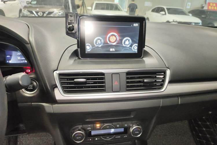 Used Mazda 3 Axela 2014 Sedan 1.5L Automatic Luxury Model Audio And AC Panel