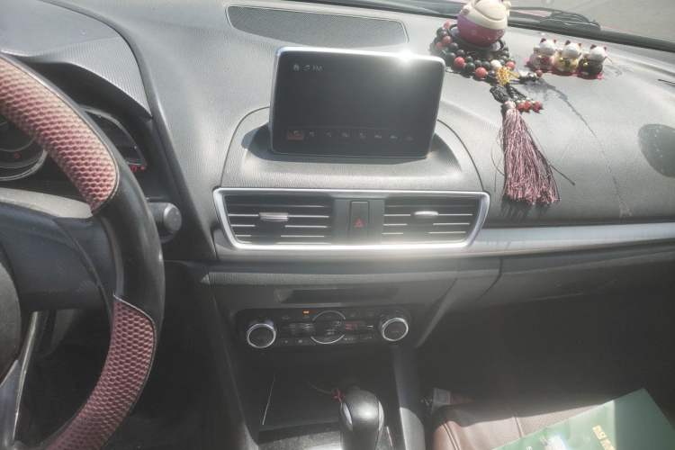 Used Mazda 3 Axela 2014 Sedan 1.5L Automatic Luxury Model Audio And AC Panel