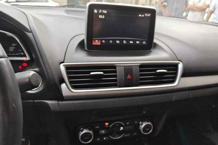 Used Mazda 3 Axela 2014 Sedan 2.0L Automatic Sport Model Audio And AC Panel