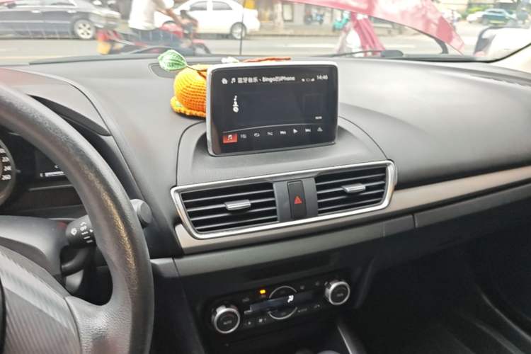 Used Mazda 3 Axela 2014 Sedan 1.5L Automatic Luxury Model Audio And AC Panel