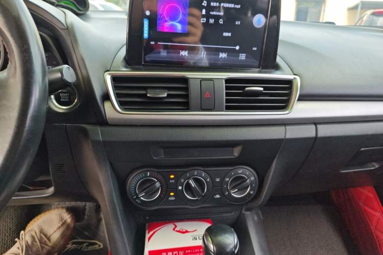 Used Mazda 3 Axela 2014 Sedan 1.5L Automatic Comfort Model Audio And AC Panel