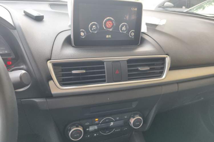 Used Mazda 3 Axela 2014 Sedan 2.0L Automatic Sport Model Audio And AC Panel