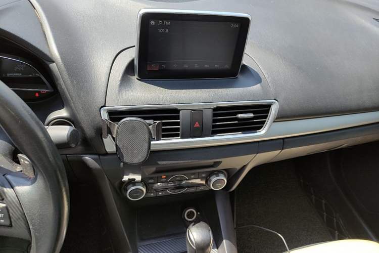 Used Mazda 3 Axela 2014 Sedan 2.0L Automatic Sport Model Audio And AC Panel